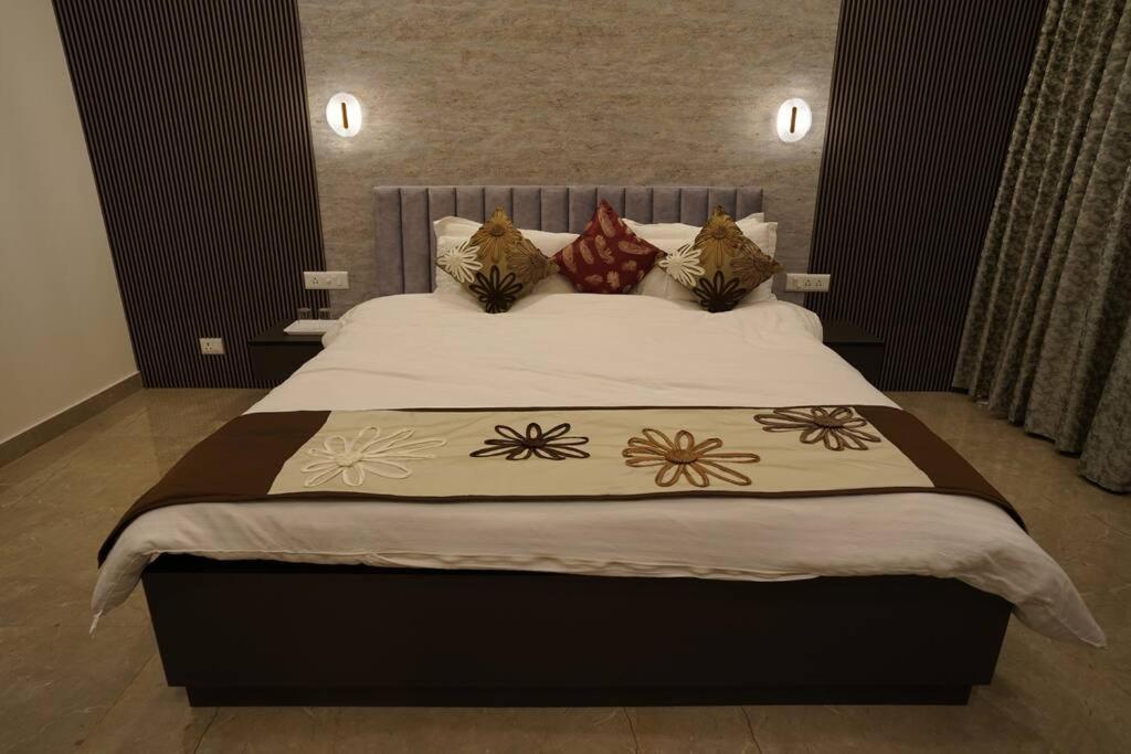 The Cerro Rico - 3 Bhk Modern Villa 카사울리 외부 사진
